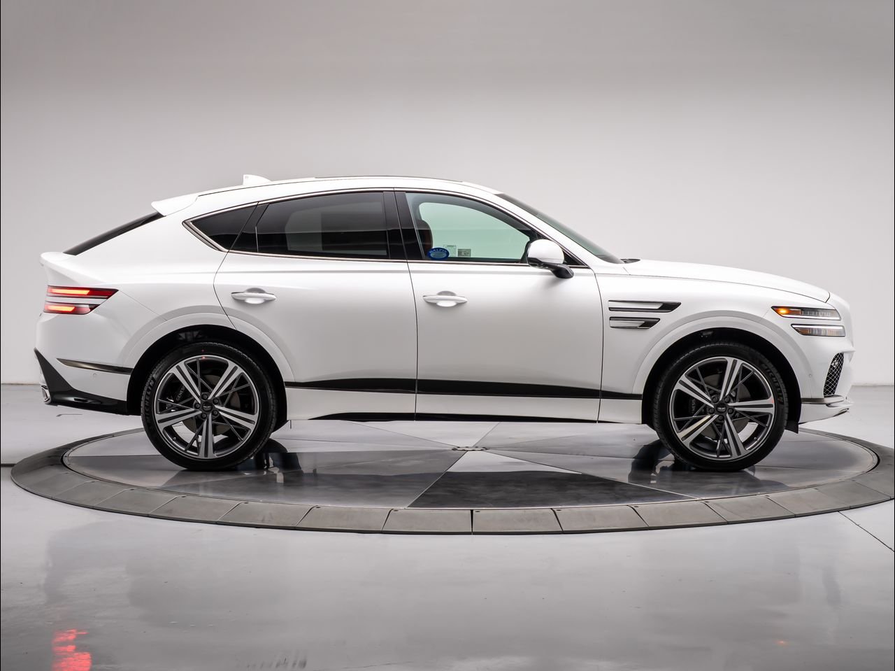 New 2026 Uyuni White Genesis 3.5T E-SC MHEV image 6