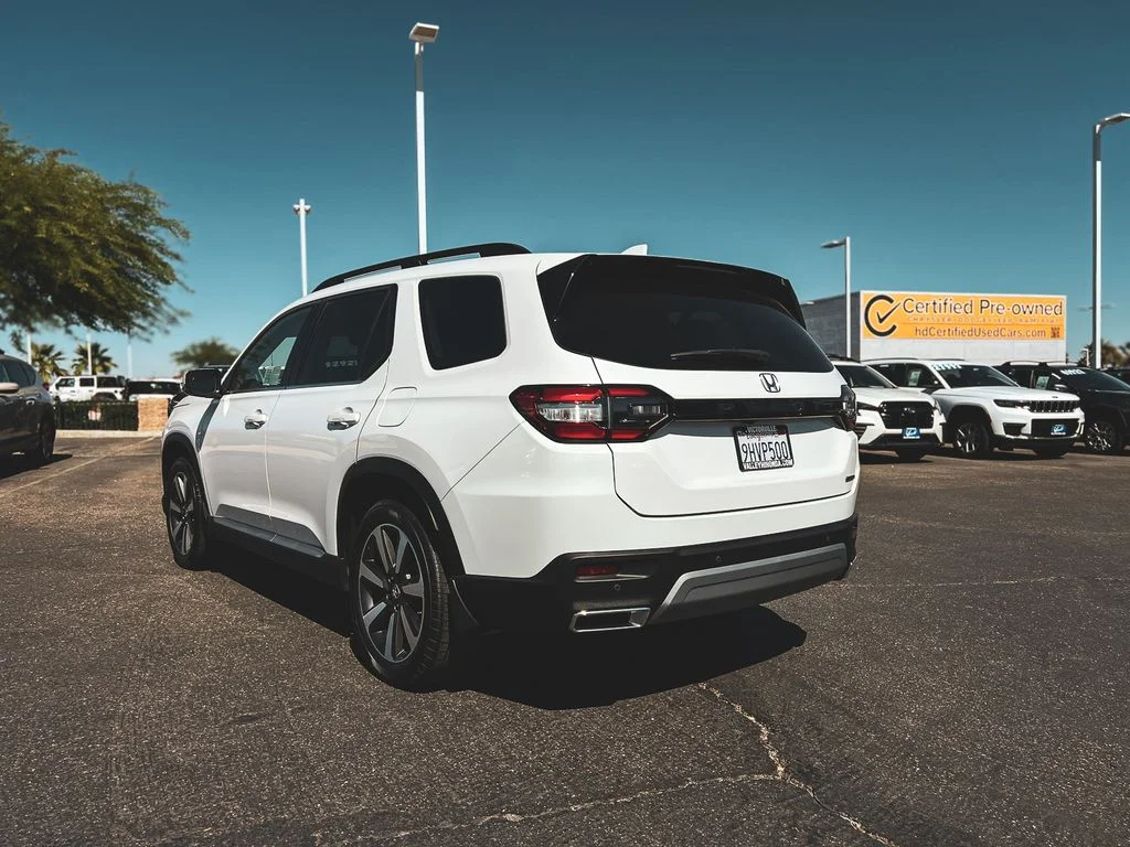 2023 Honda Pilot Touring - Photo 6