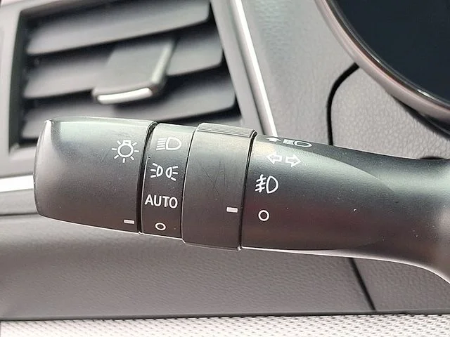 Used 2016 Gray Subaru 2.5i Premium image 24