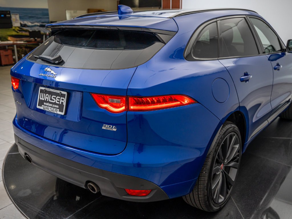 Used 2019 Caesium Blue Metallic Jaguar 30t R-Sport image 16