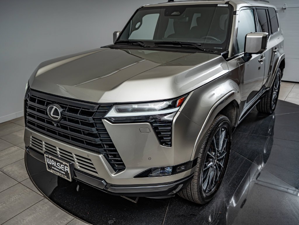 Used 2024 Silver Lexus 550 Luxury+ image 14