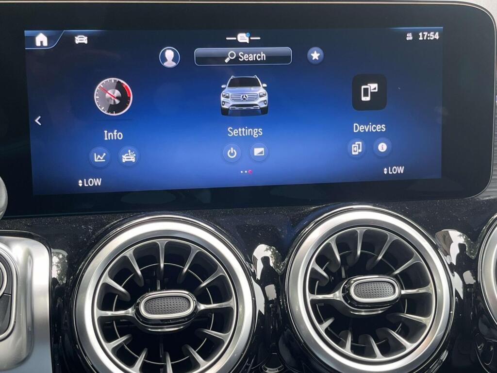 New 2026 Mountain Grey Metallic Mercedes-Benz GLB 250 image 25
