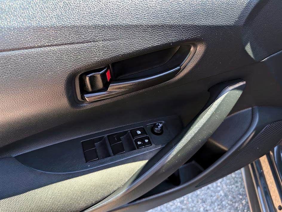 Used 2025 Underground Toyota LE image 17