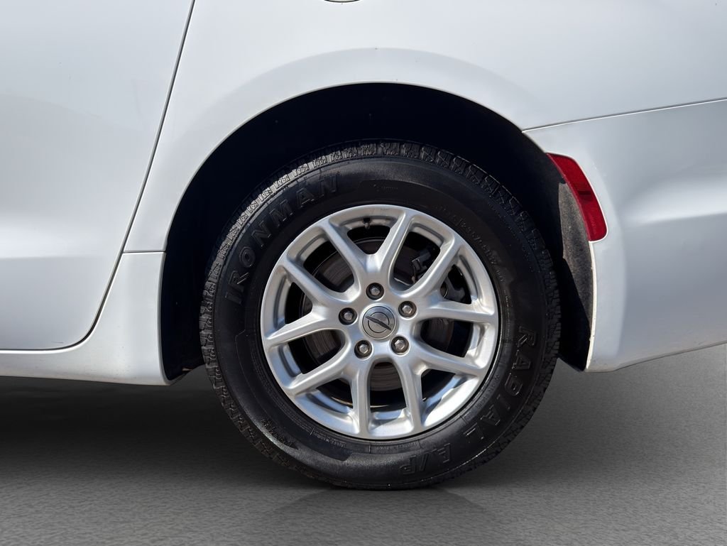Certified Used 2023 White Chrysler Touring L image 23