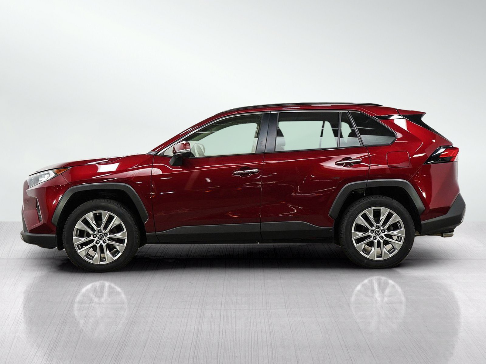 Used 2019 Toyota RAV4 Limited with VIN JTMN1RFV0KD035501 for sale in Minneapolis, Minnesota