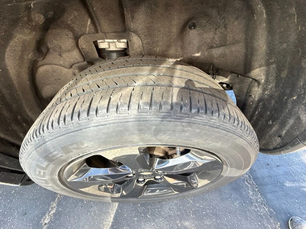 Used 2023 Black Jeep Altitude X image 17