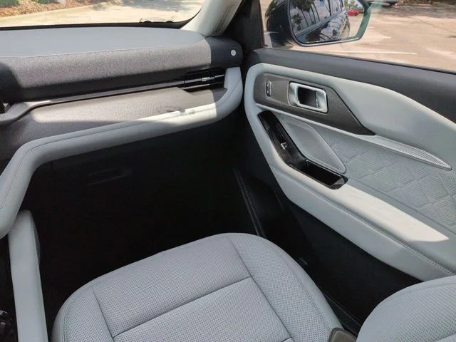 New 2026 Agate Black Metallic Ford Platinum™ image 17