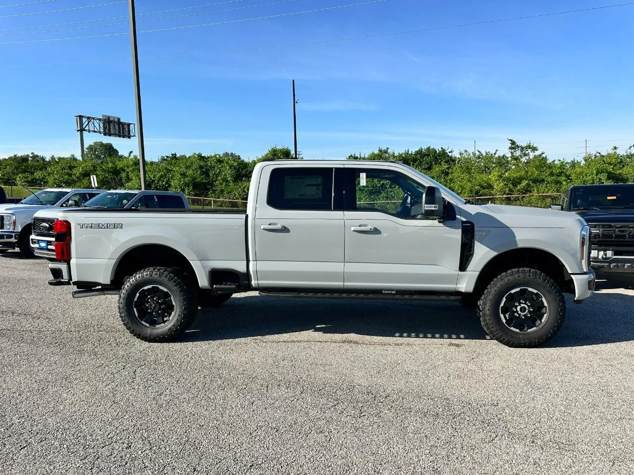 New 2026 Avalanche Ford F-250® Lariat® image 2