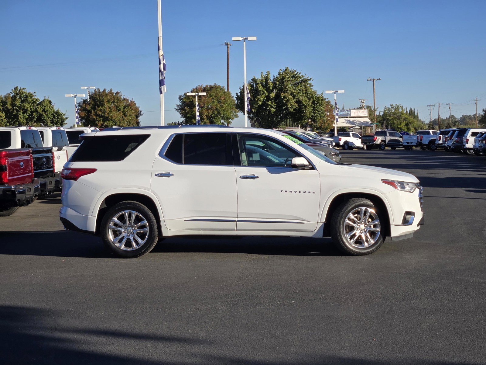 Certified Used 2020 Summit White Chevrolet High Country image 3