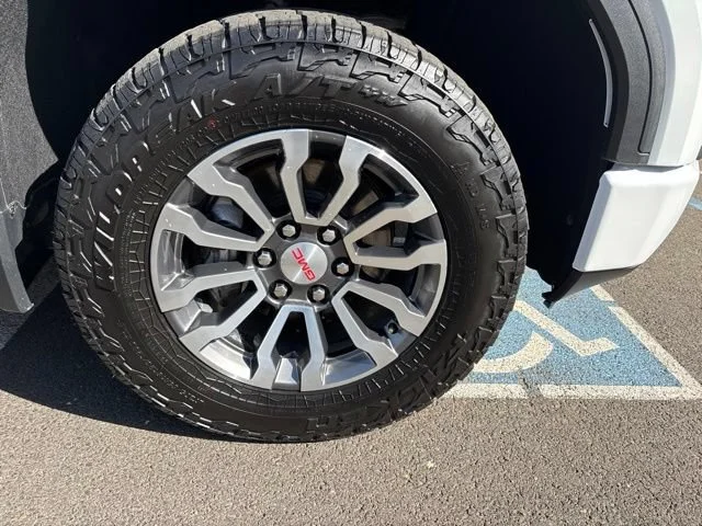 Used 2020 SUMMIT WHITE GMC AT4 image 21