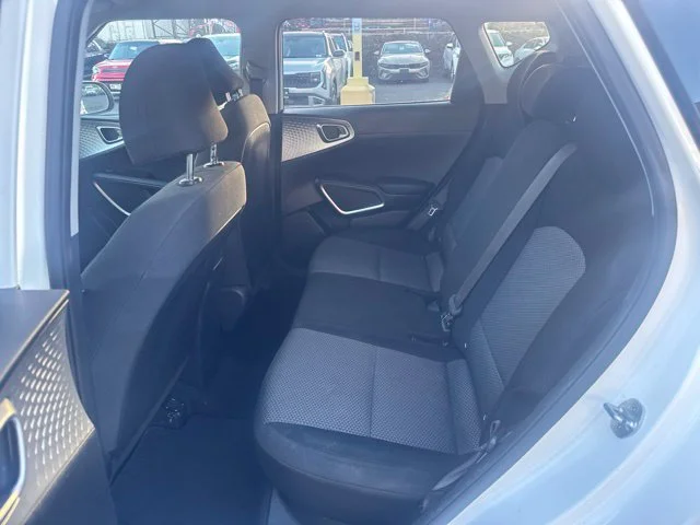 Used 2022 White Kia LX image 11