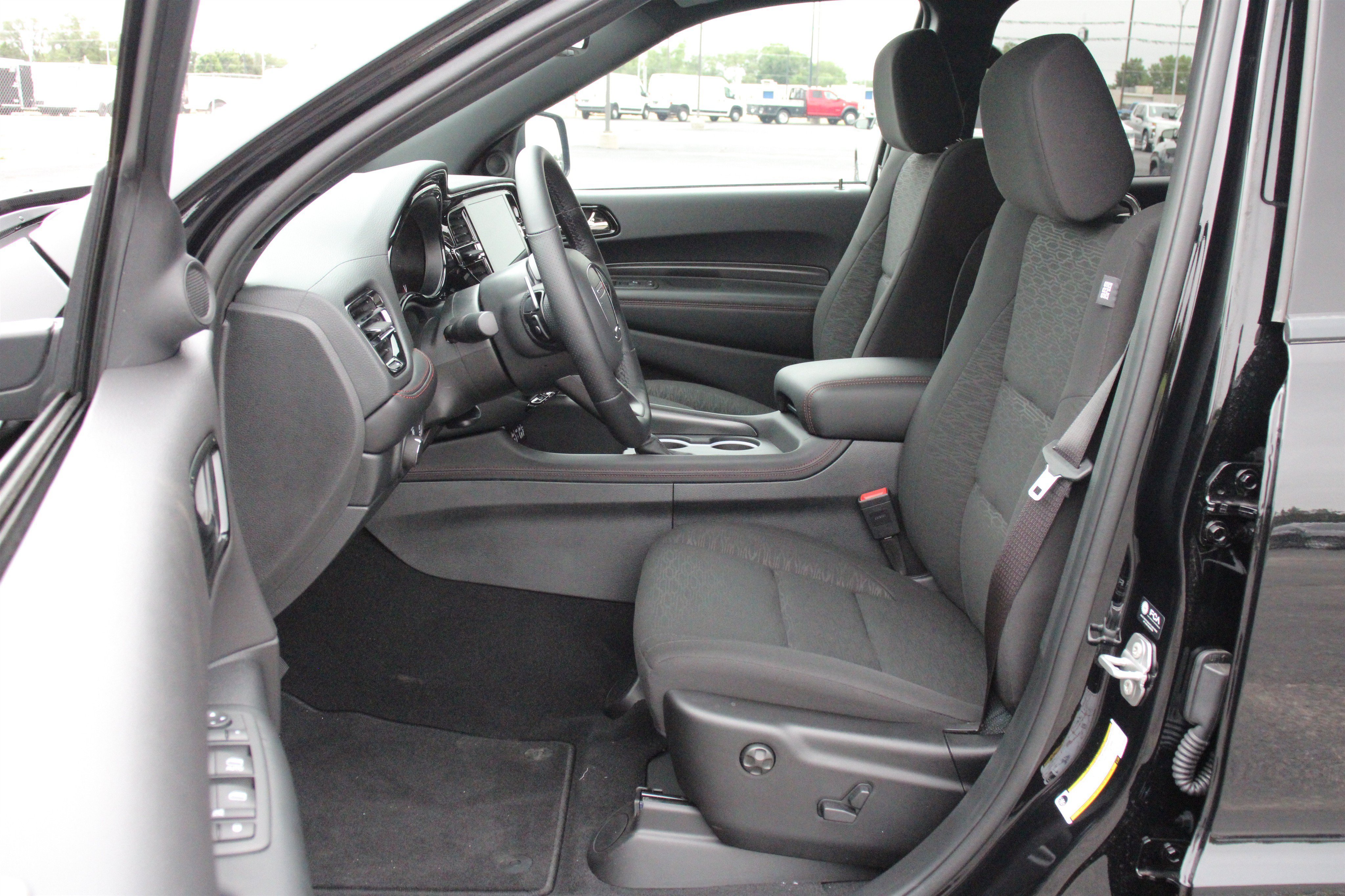 New 2026 Diamond Black Clear-Coat Exterior Paint Dodge GT image 3