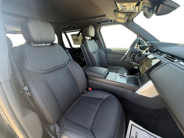 New 2026 Santorini Black Land Rover SE image 16