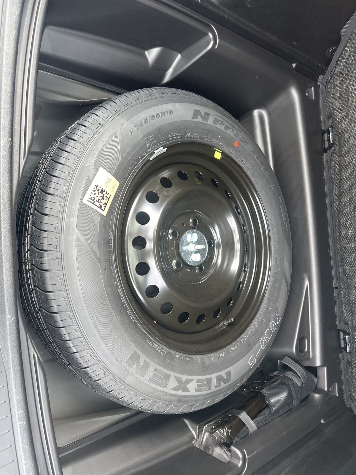 Used 2024 Black Jeep Laredo X image 23