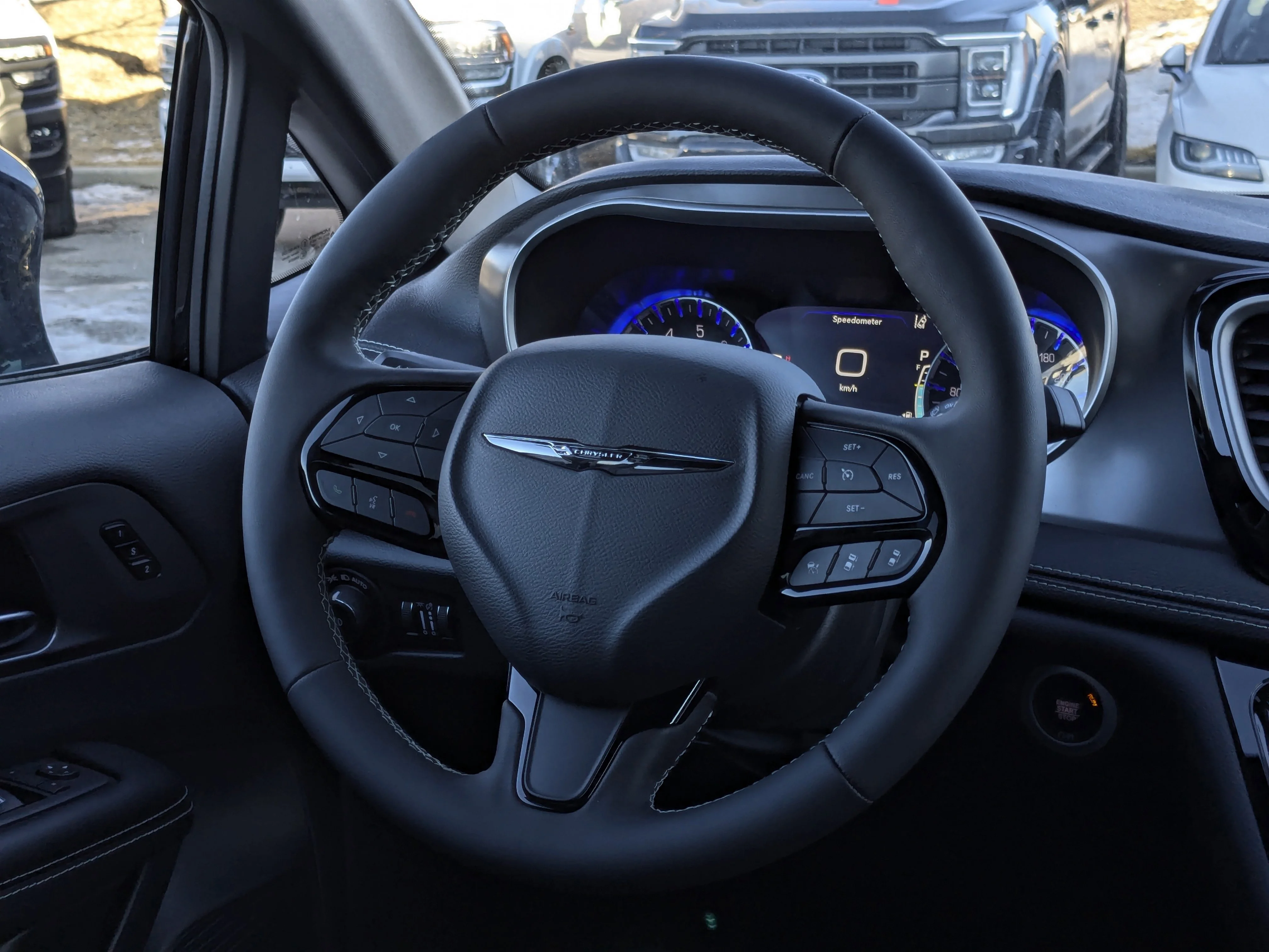 New 2026 Black Chrysler Select - PANORAMIC SUNROOF - POWER SLIDING DOORS - S APP PKGE & TONS MORE! image 16