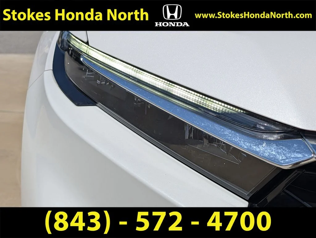Used 2023 White Honda EX image 13