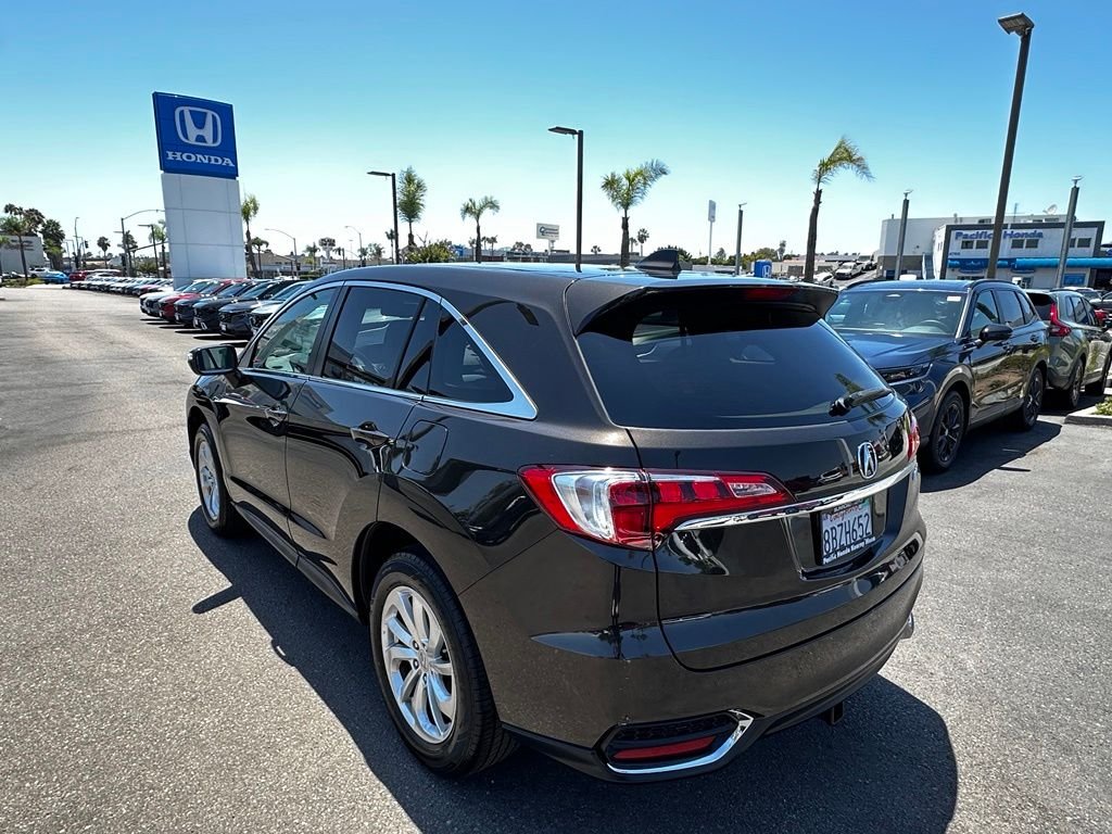 Used 2018  Acura Technology Package image 6