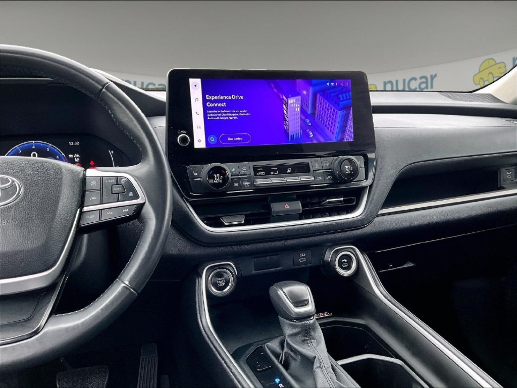Used 2025 Red Toyota XLE image 19