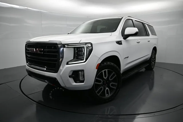 2022 GMC Yukon XL AT4