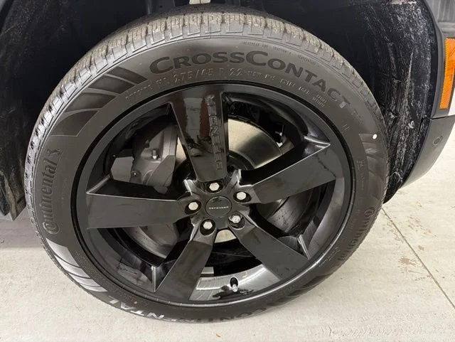 New 2026 Borasco Gray Metallic Land Rover X-Dynamic SE image 26
