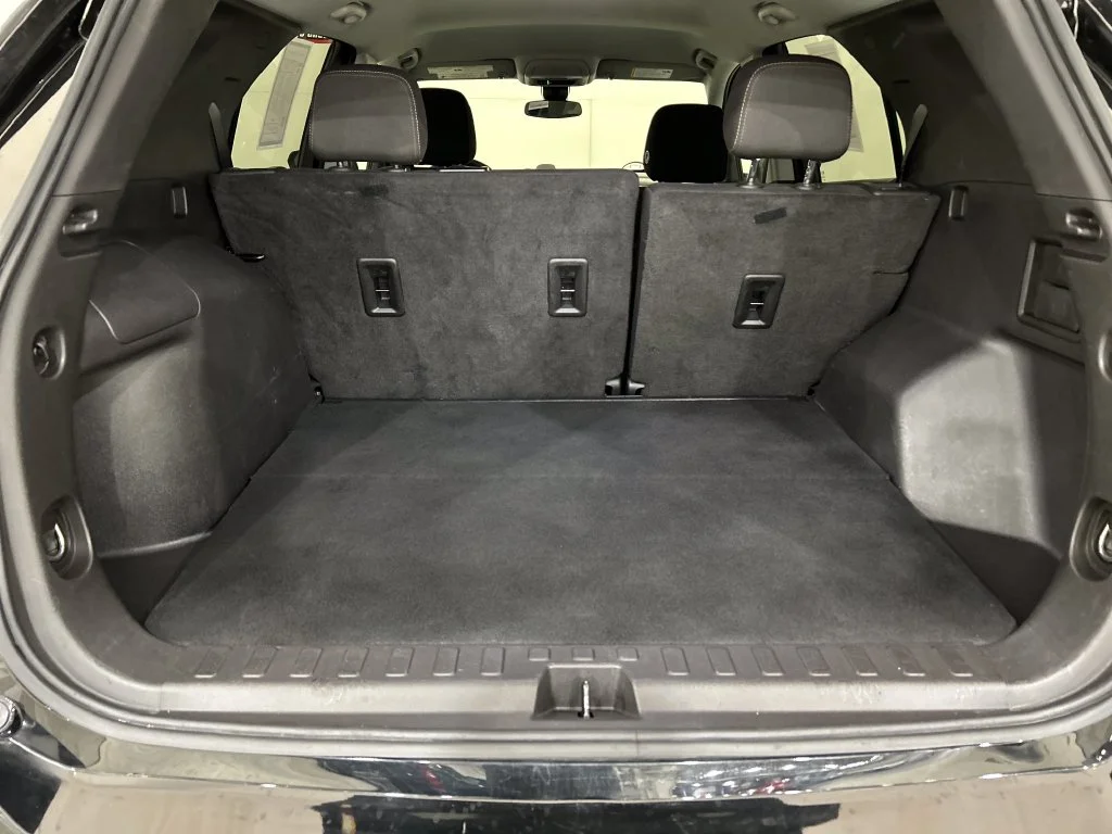 Used 2024 Black Chevrolet LT image 19