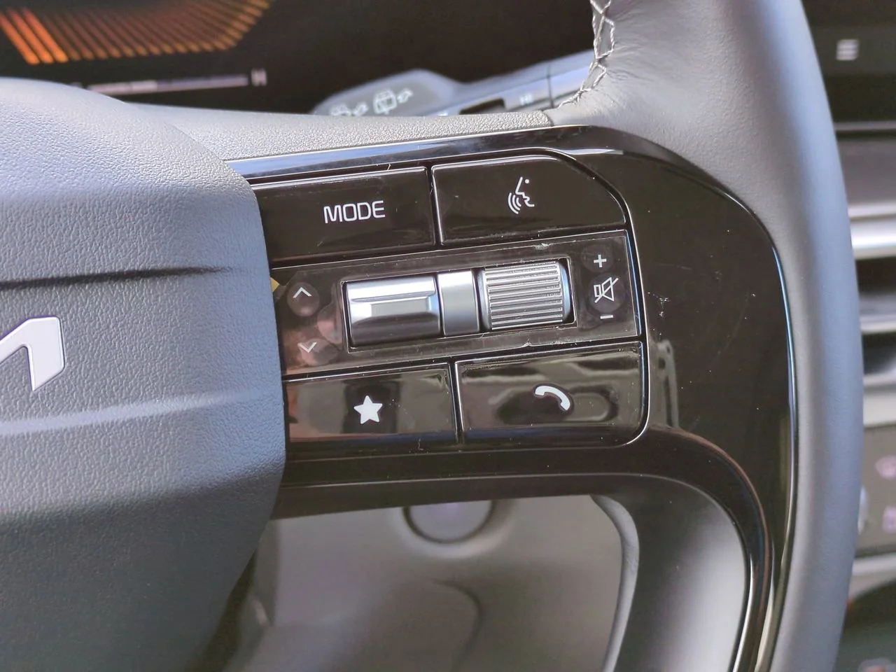 2026 Kia Sorento S - Photo 29