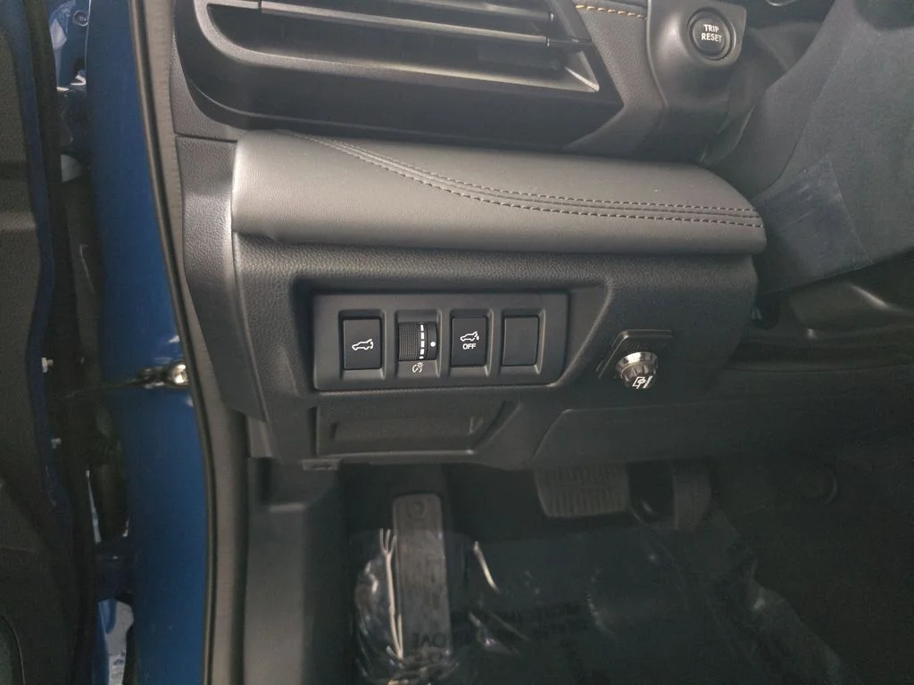 Used 2025 Blue Subaru Wilderness image 27