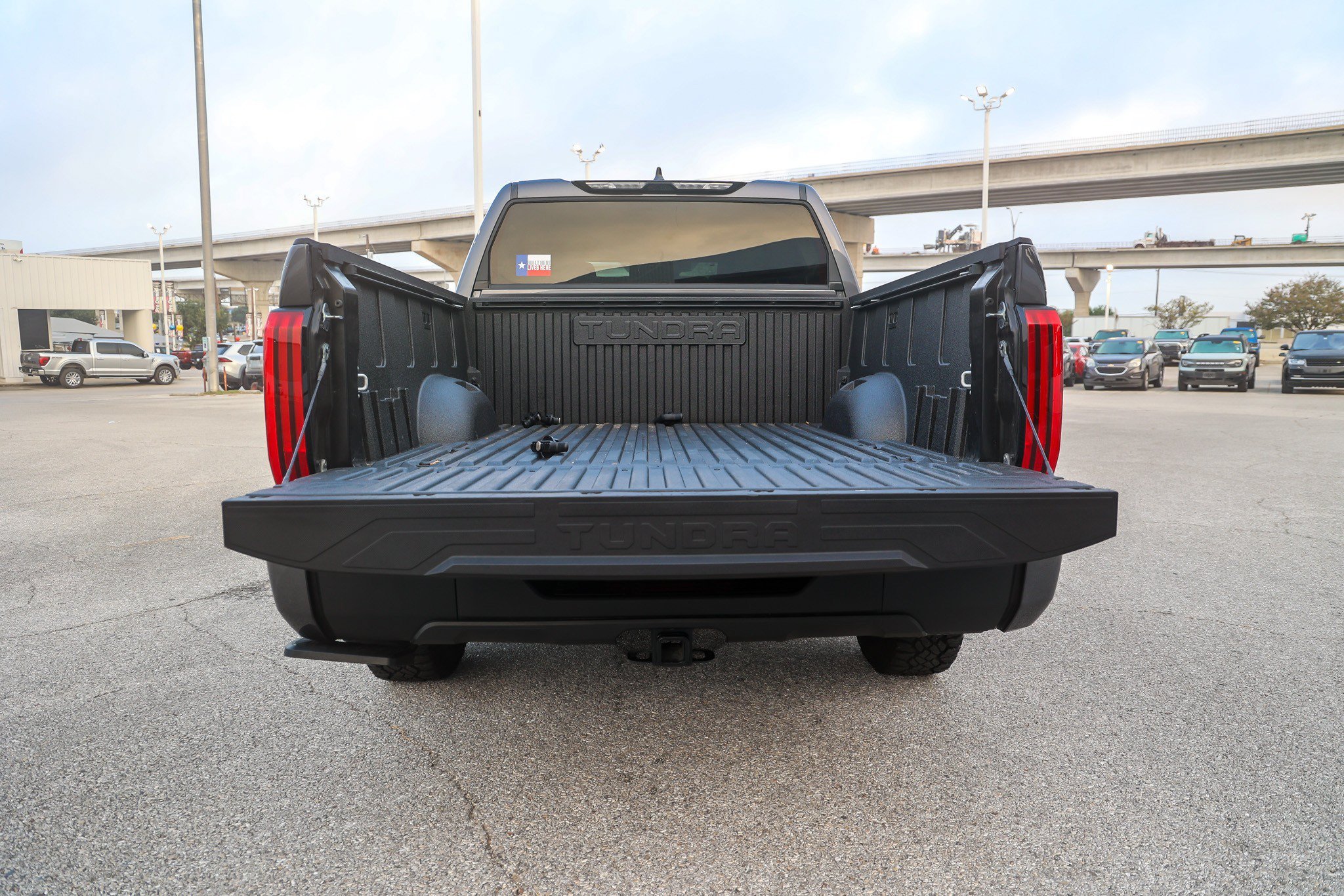 Used 2025 MAGNETIC GRAY MET Toyota SR5 image 10