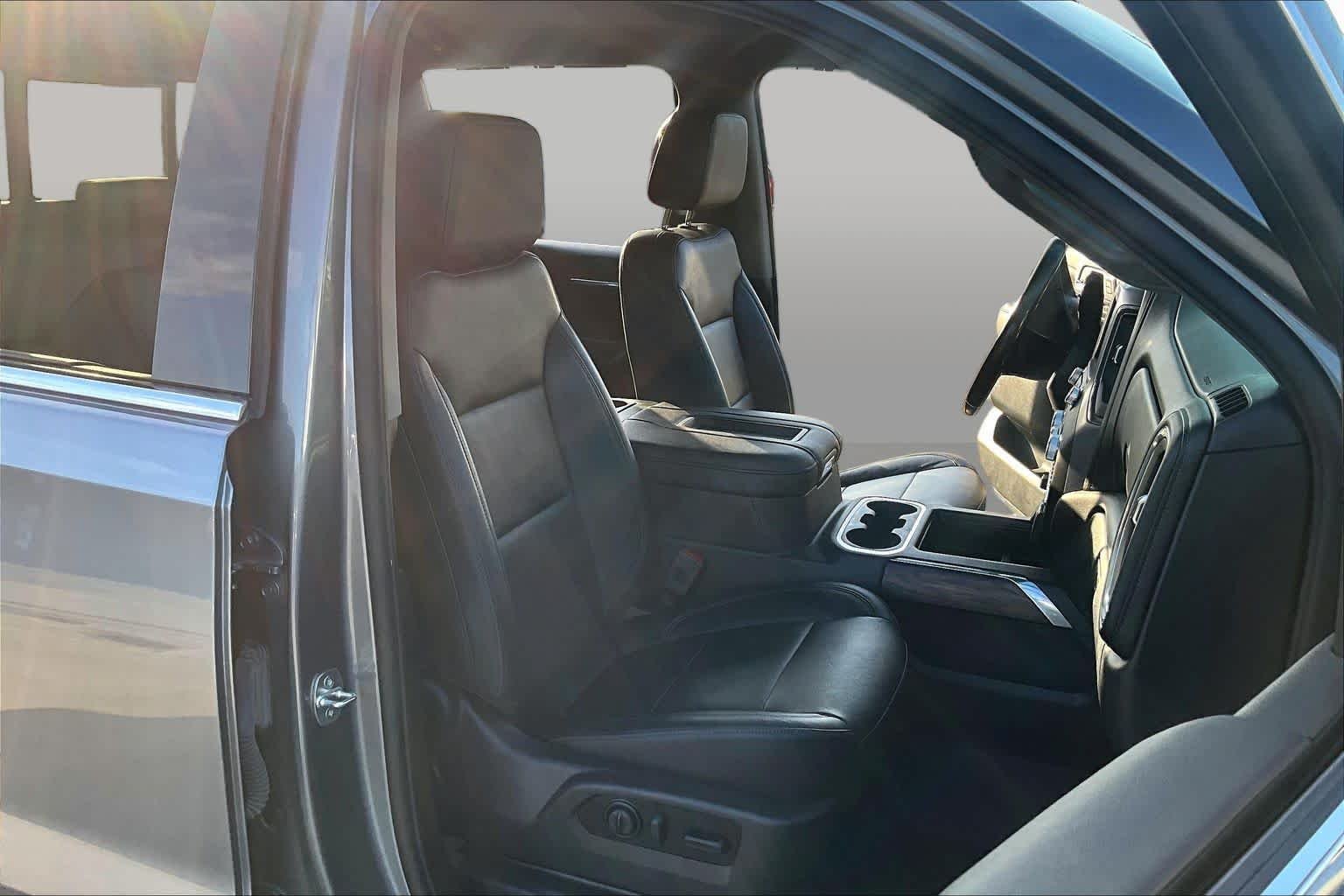 Used 2020 Satin Steel Metallic GMC SLT image 9