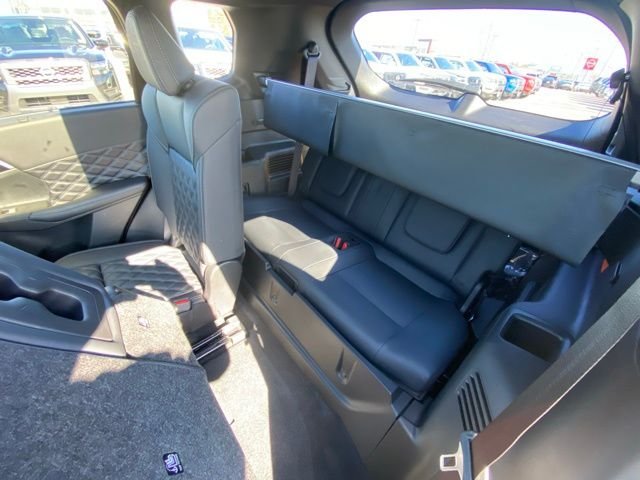 New 2026 Red Nissan Platinum image 33