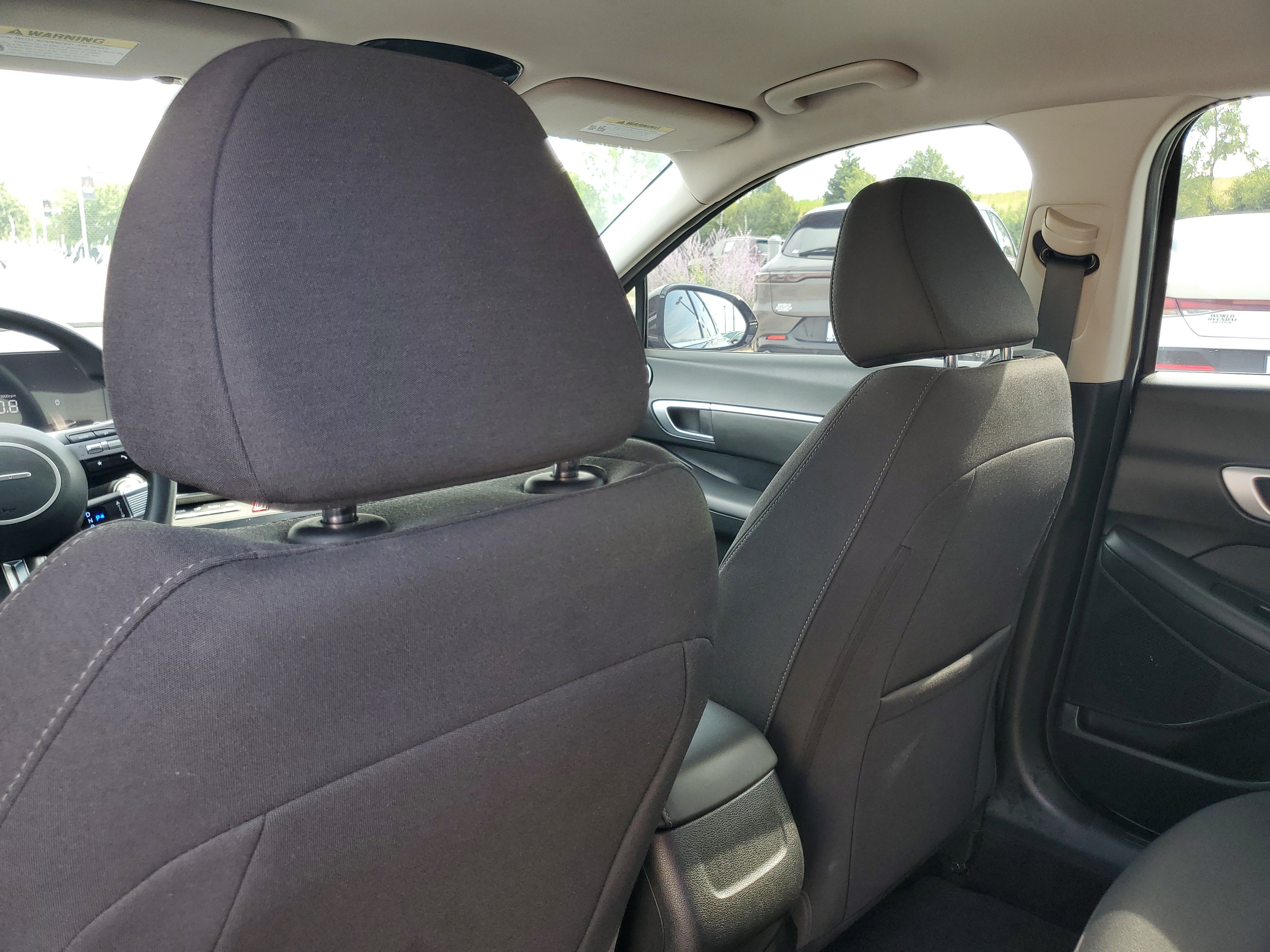 Used 2025 Abyss Black Hyundai SEL image 12