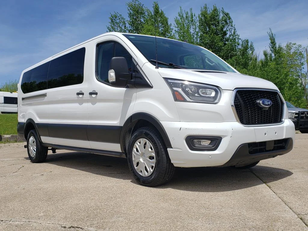 2023 Ford Transit 350 XLT Low Roof Sliding Pass. 148's photo