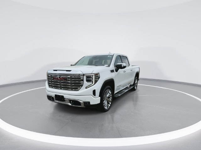 Used 2023  GMC Denali image 4
