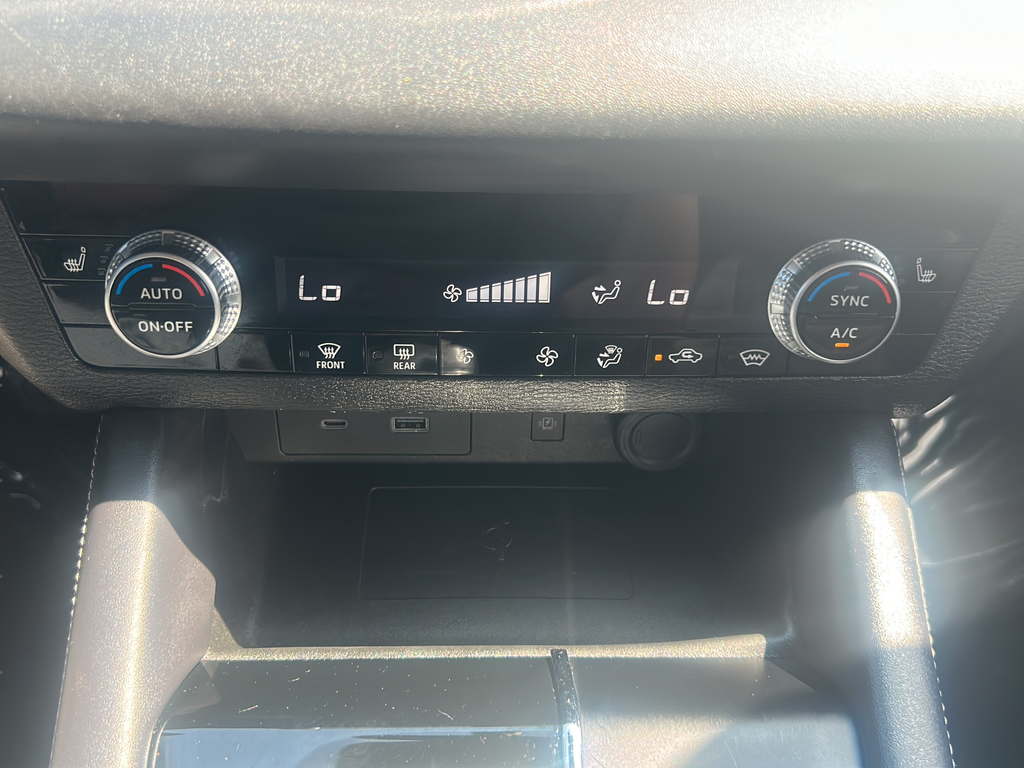 Used 2024 Gray Mitsubishi SE image 20