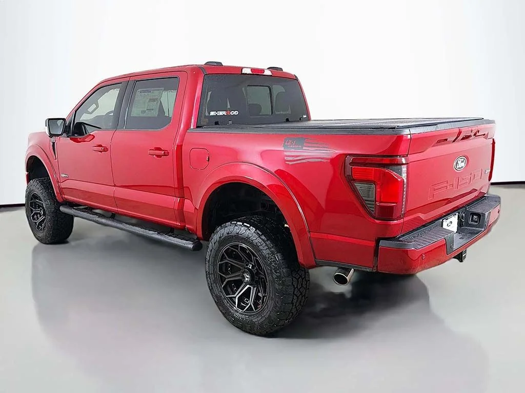 New 2025 Rapid Red Metallic Tinted Clearcoat Ford XLT image 11