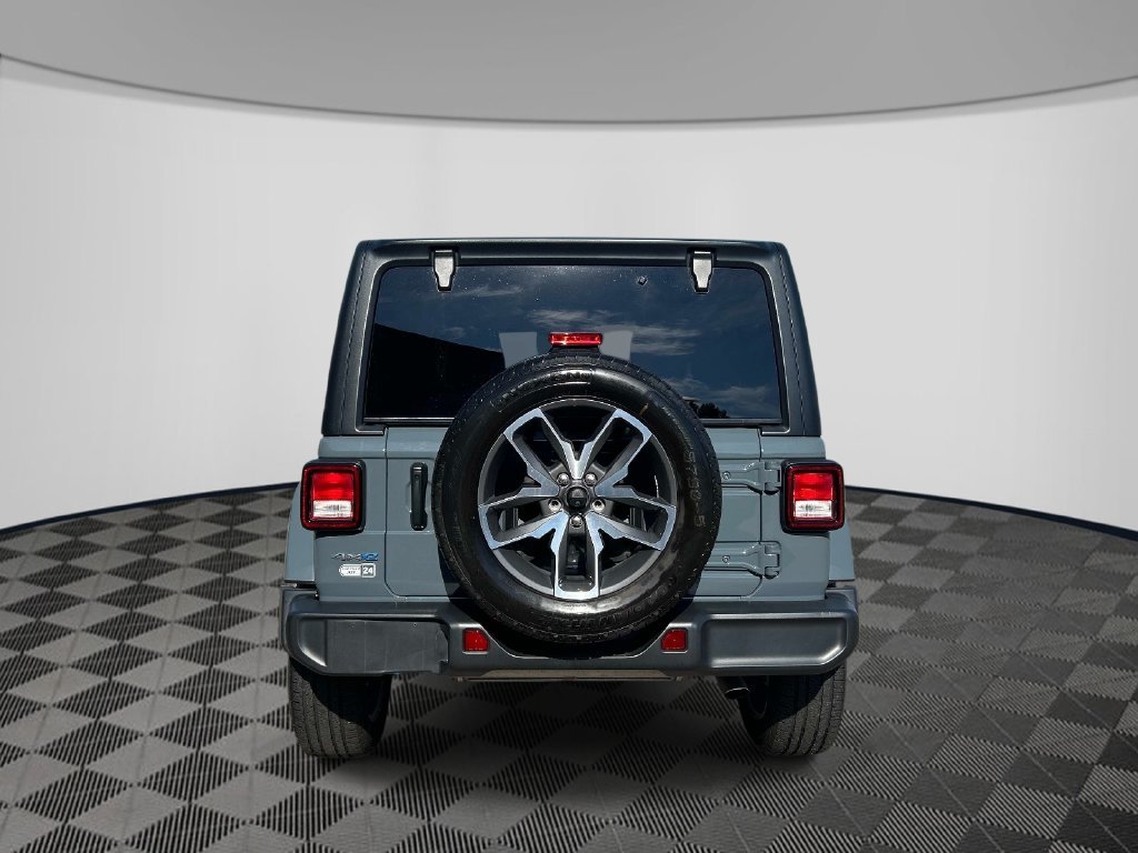 Used 2024 Gray Jeep Sport S 4xe image 4