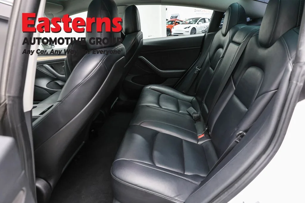 Used 2023 White Tesla Base image 15
