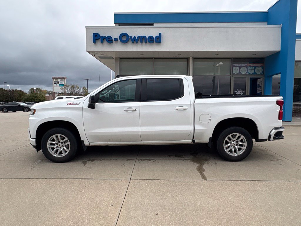 Used 2020 Summit White Chevrolet RST image 8