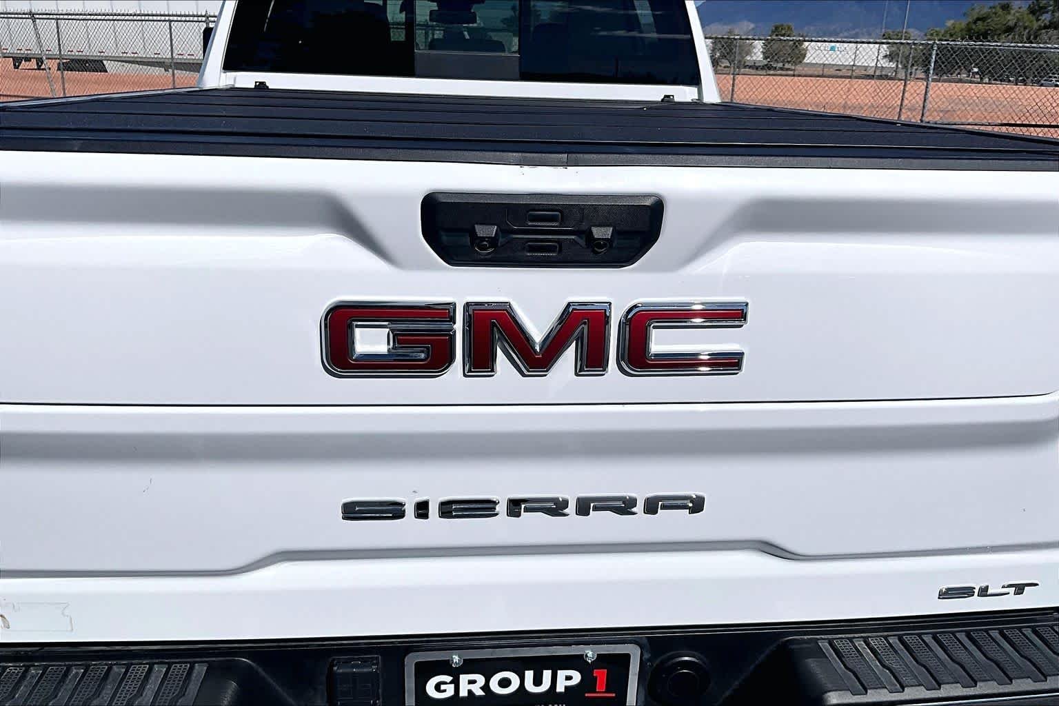Used 2024 Summit White GMC SLT image 33