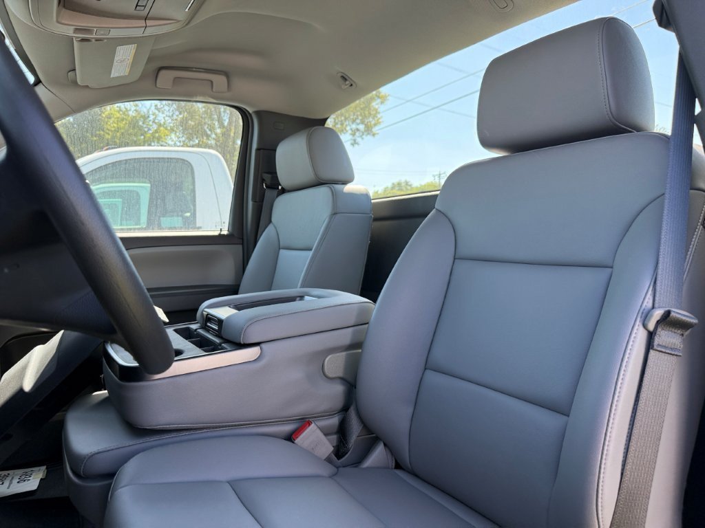 New 2024 Summit White Chevrolet Work Truck image 15