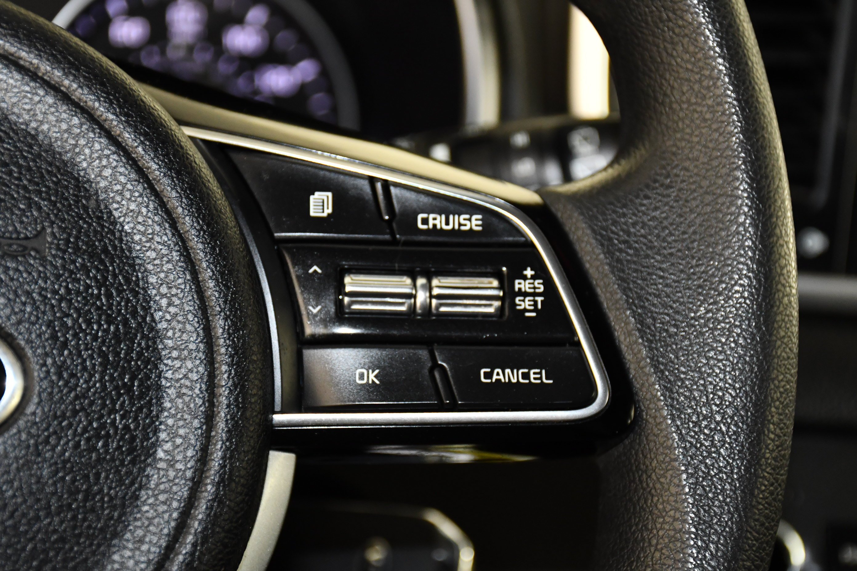 Used 2021 Clear White Kia LX image 21