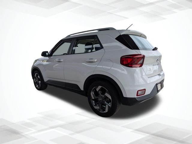 Used 2025 White Hyundai SEL image 6