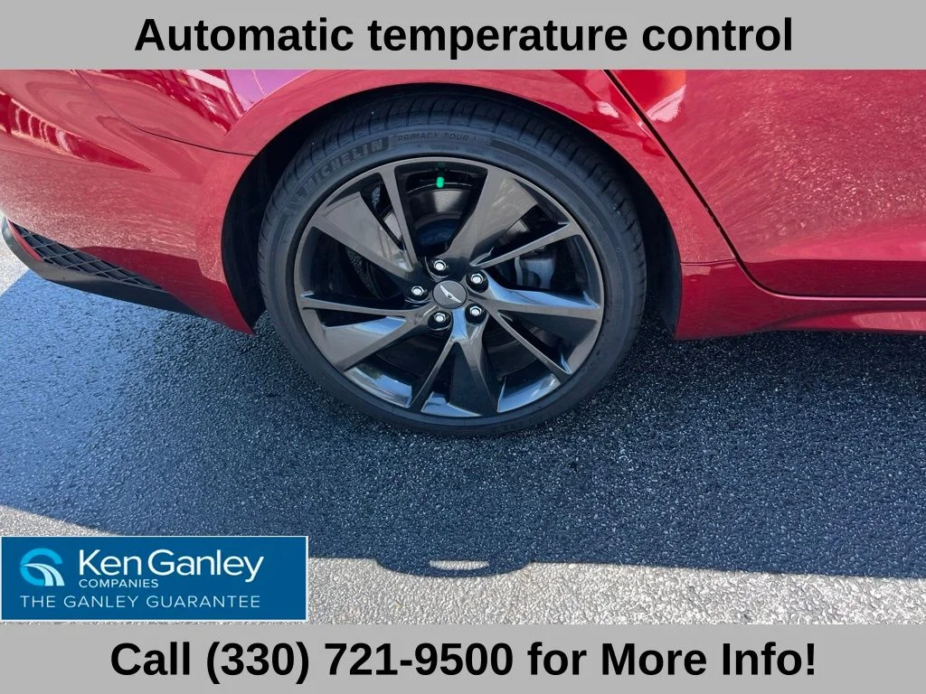 2023 GENESIS G70 Standard - Photo 20