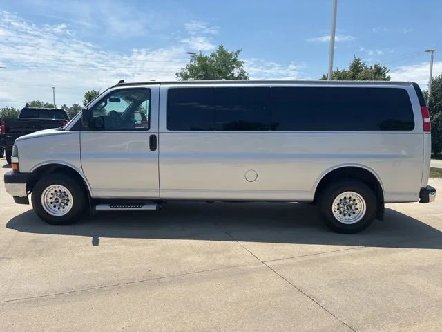 Used 2018 SILVER ICE METALLIC Chevrolet LT image 30