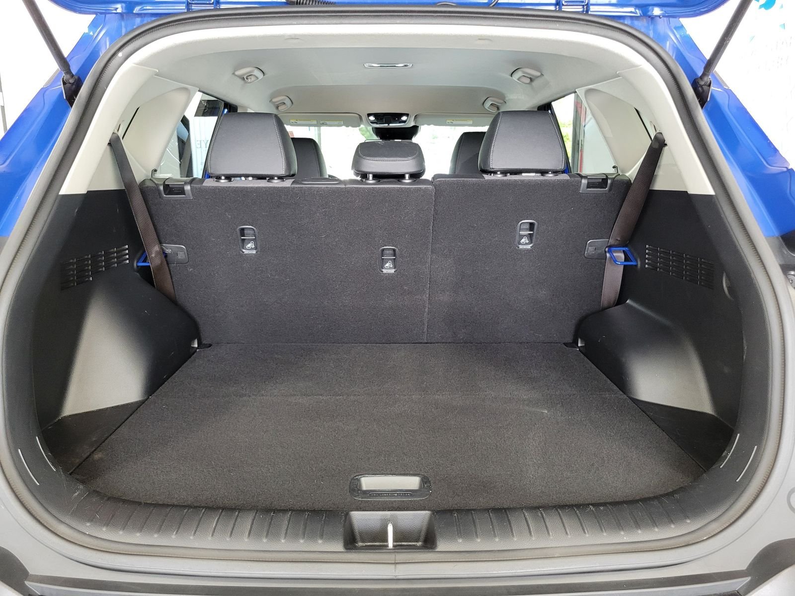 Used 2025 Blue Kia S image 29