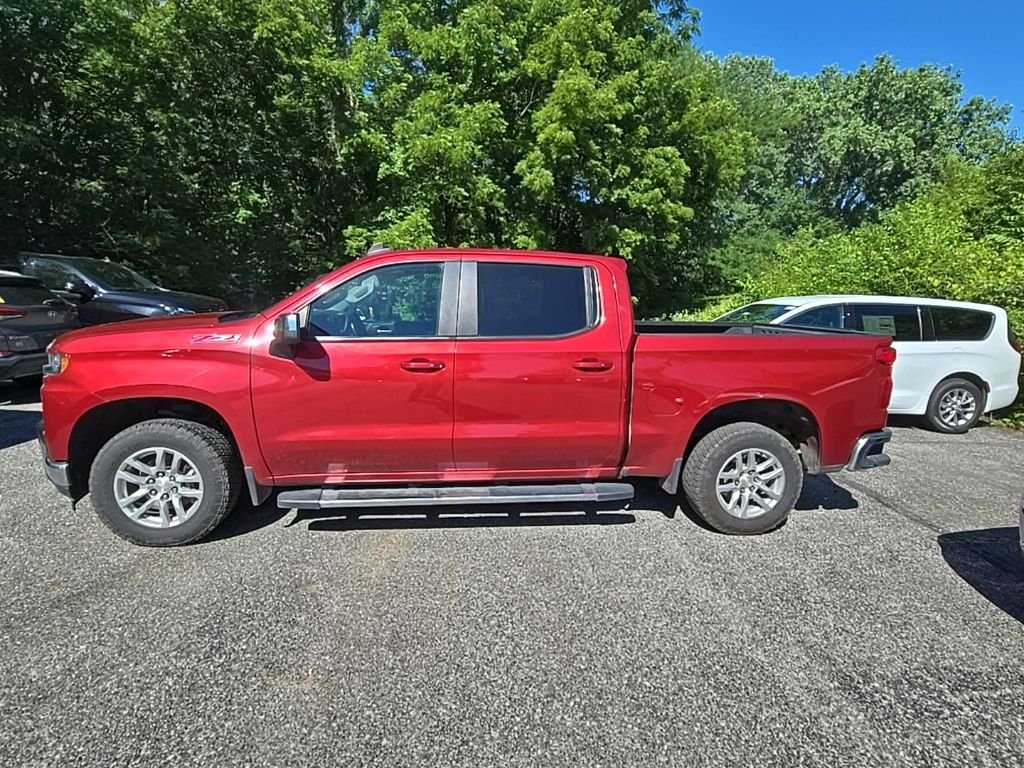 Used 2019 Red Chevrolet LT image 3