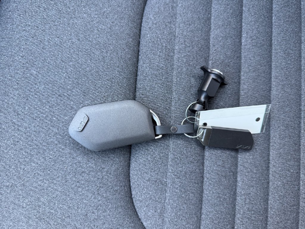 Certified Used 2025  Kia EX image 32