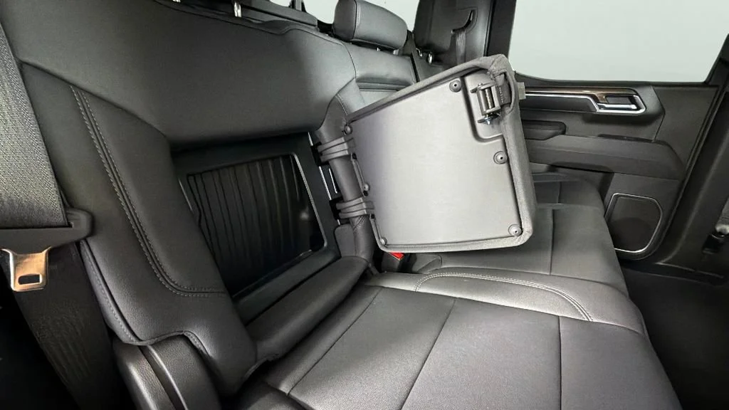 Used 2025 Black Chevrolet RST image 32