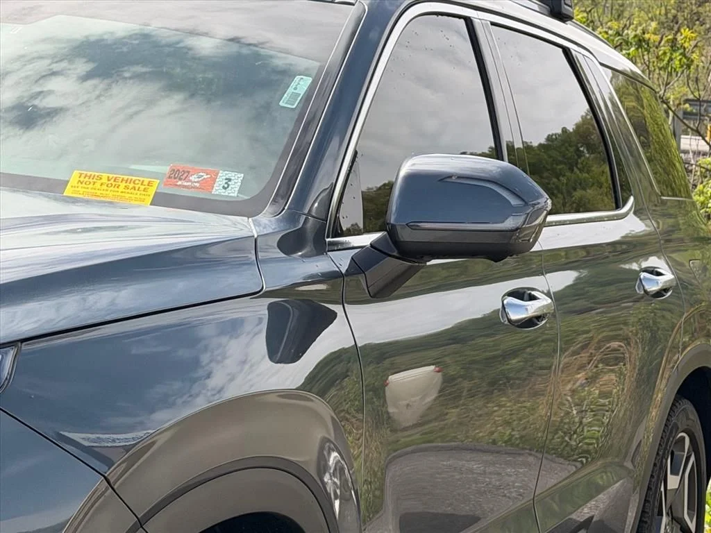 Used 2024 Gray Hyundai SEL image 6