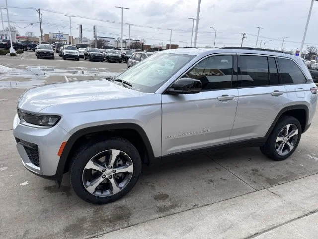 New 2026 Silver Jeep Limited image 35